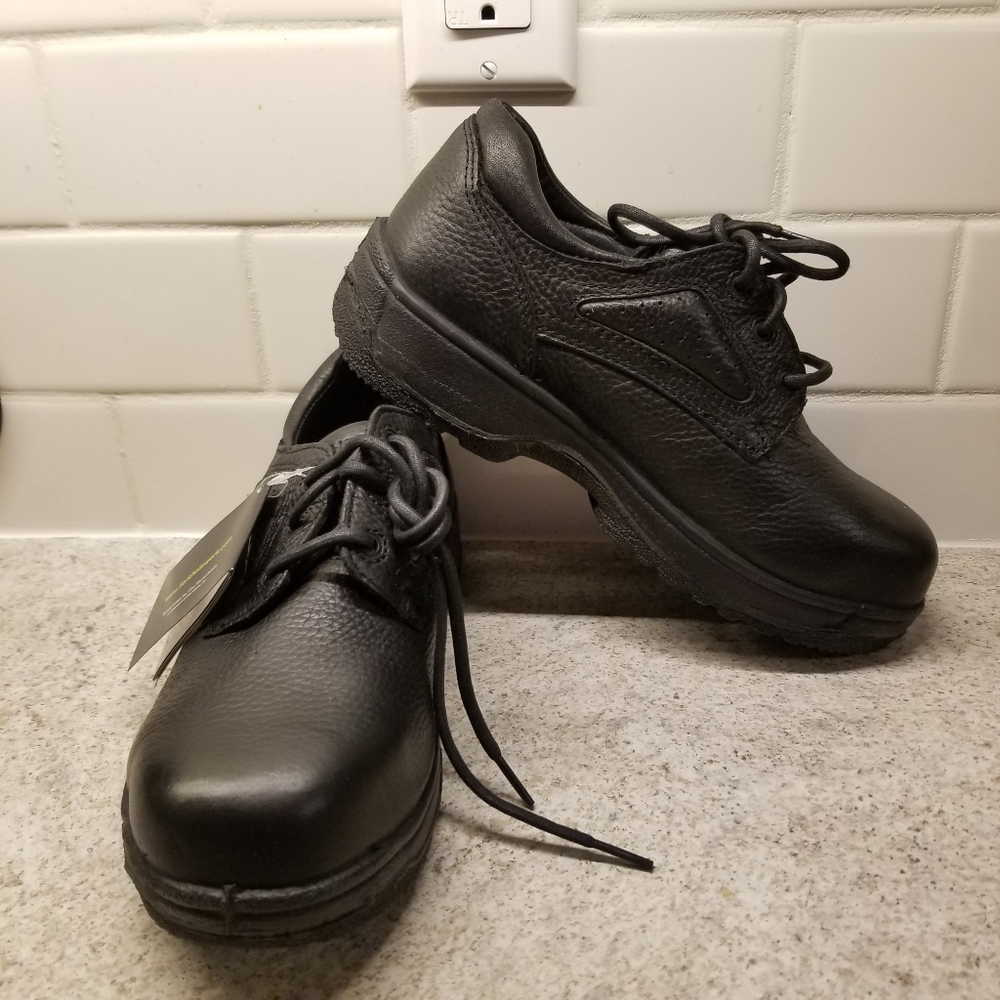 NWT Florsheim woman's composite toe shoes